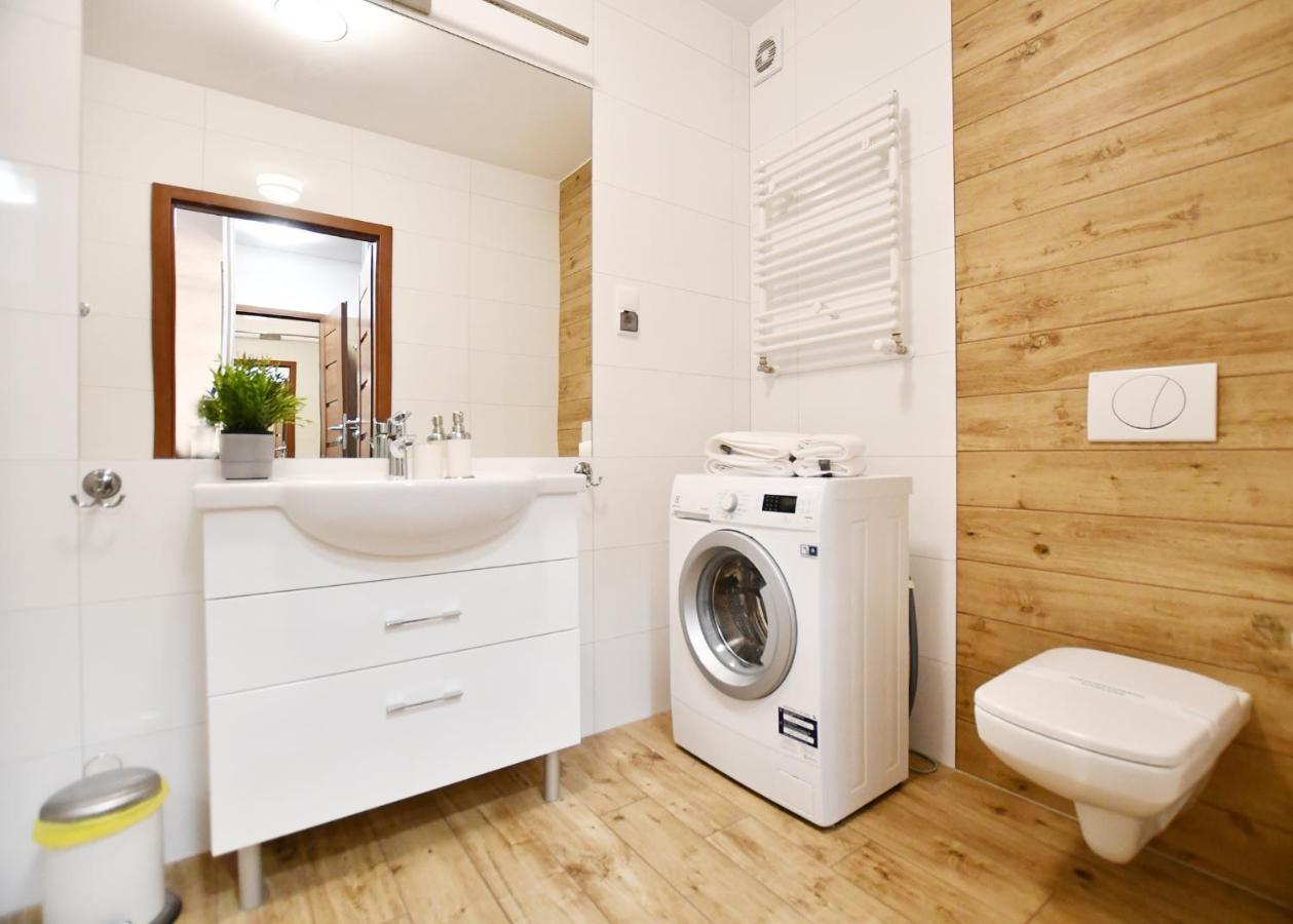 Wolski Apartments - Solna 404 كولوبرزيغ المظهر الخارجي الصورة
